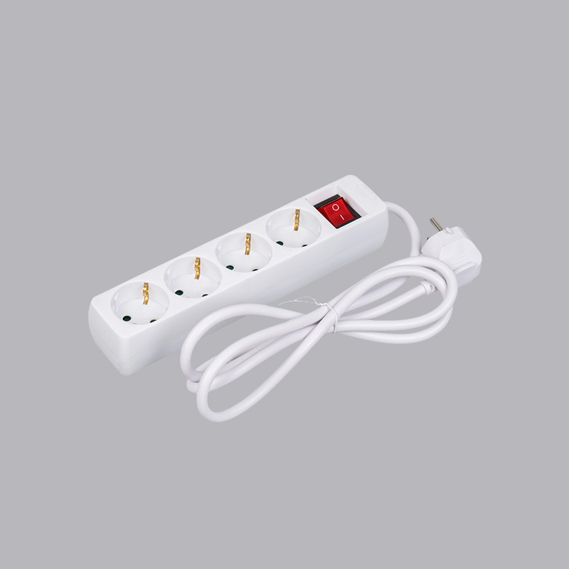 نوار برق چهار طرفه مستطیلی شکل آلمانی LOB-04K با سوئیچ چند سوکت