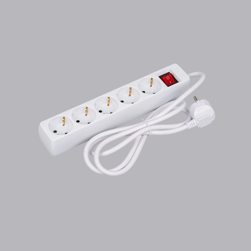 نوار برق 5 طرفه مستطیلی شکل آلمانی LOB-05K با سوئیچ چند سوکت