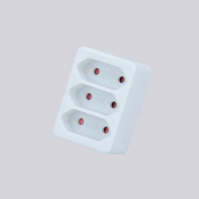 آداپتور plgus سه تخت G01/3